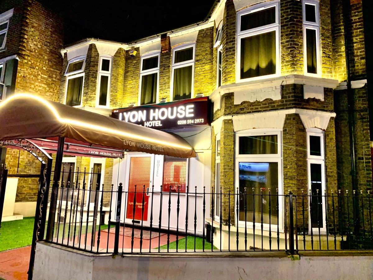Lyon House Hotel Barking  Exterior photo